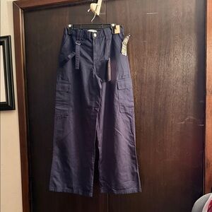 Navy Cargo Pants (brand new) never worn 
Pink’s signature celebrity cargo pant